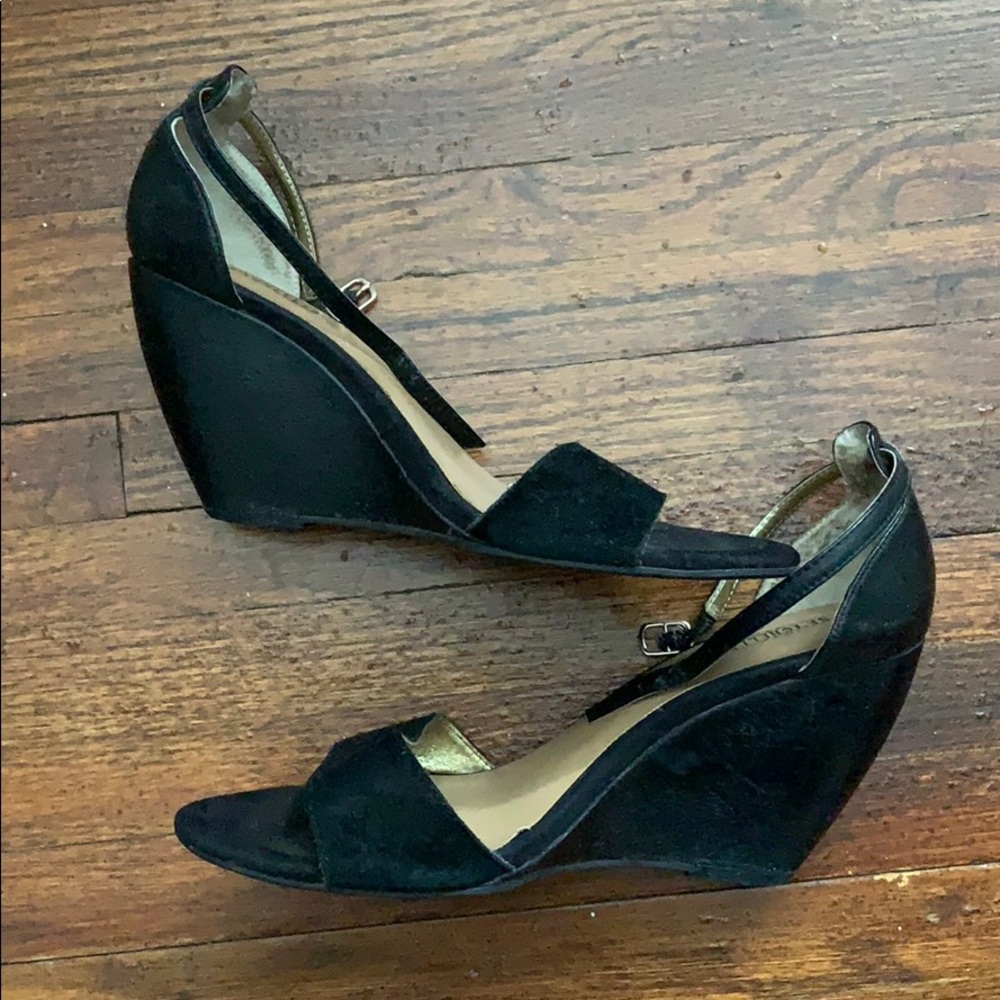 Seychelles Wedges